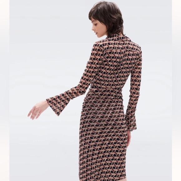 DVF Lily Dress - Picture 2 of 3